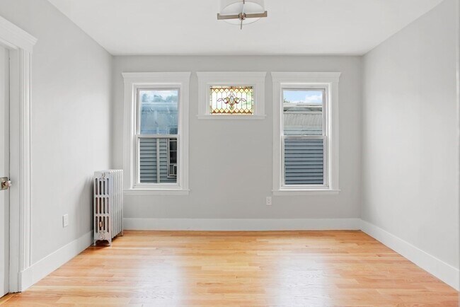 Foto del edificio - 427 Bowdoin St