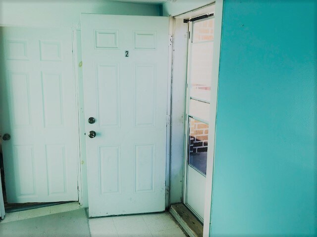 entrance - 4805 Ventnor Ave