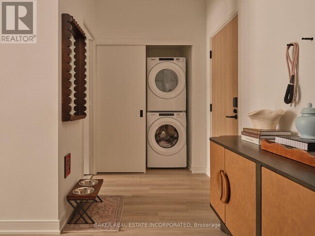 Building Photo - 432 Cherry St