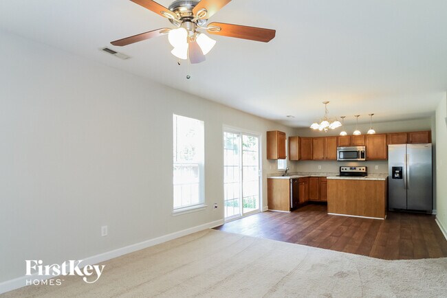 Building Photo - 3430 Thornaby Dr