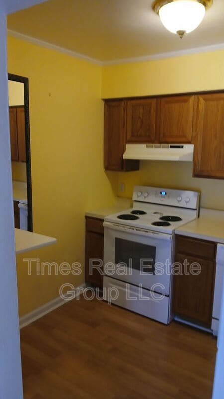 Building Photo - 500 Campbell Cir