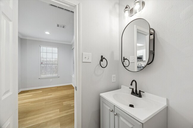 Foto del edificio - 14339 Melody Glen Ln