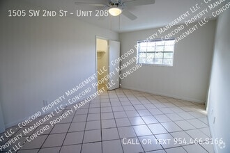Building Photo - 1505 SW 2nd St