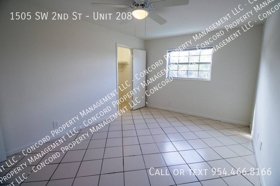 Primary Photo - 1505 SW 2nd St