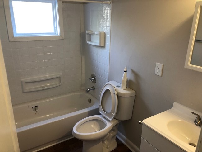 Building Photo - 127 Virginia Ave