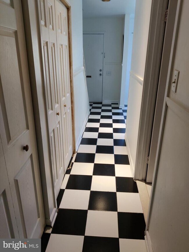 19374 Keymar Way, Montgomery Village, MD 20886 Townhome Rentals in