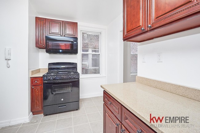Foto del edificio - 36-40 Bowne Street