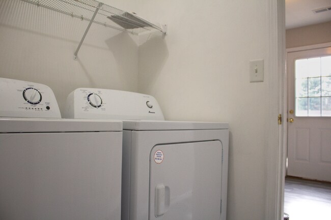 Foto del edificio - 85 Charleston Ln