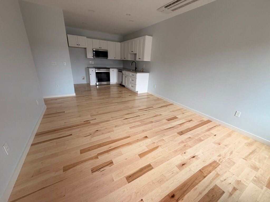 Building Photo - 28 Dottie Dr