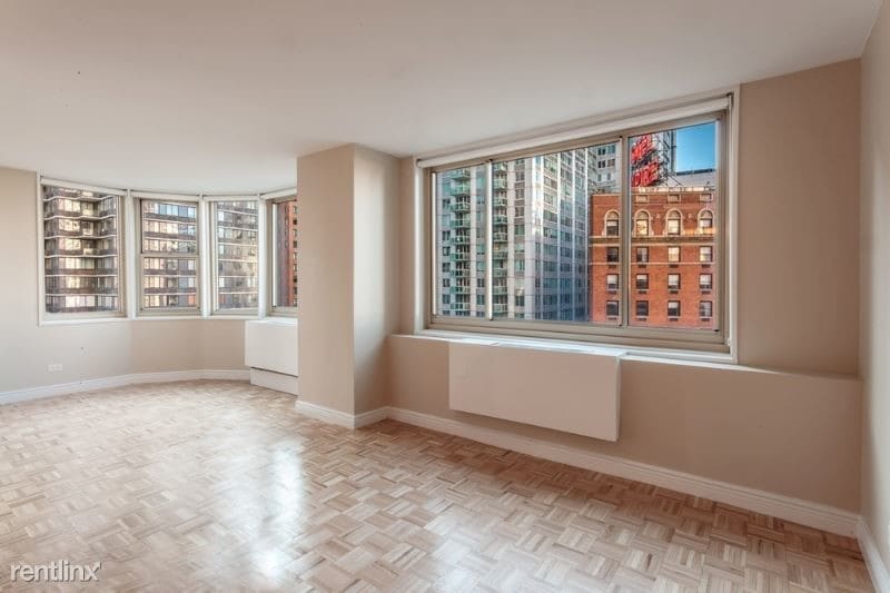 Primary Photo - 30 W 62nd St