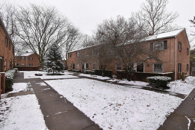 Building Photo - 4820 Merrifield Pl