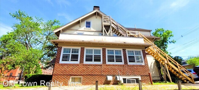 Building Photo - 14 br, 3 bath House - 725 Church Street