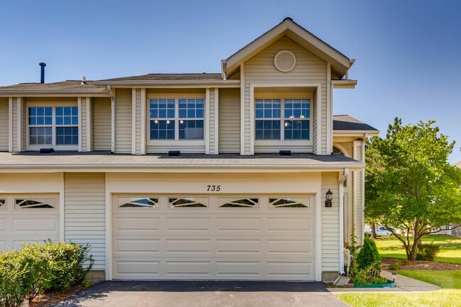 Building Photo - 735 Sturnbridge Ln
