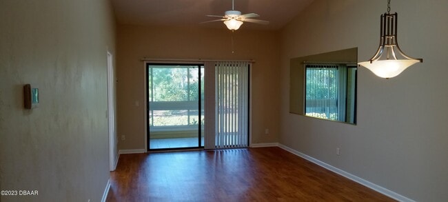 Building Photo - 23 Landings Ln