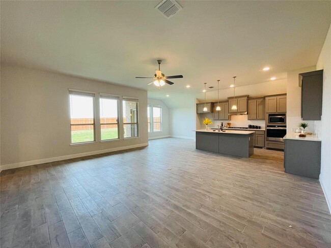 Building Photo - 117 Wenham Way