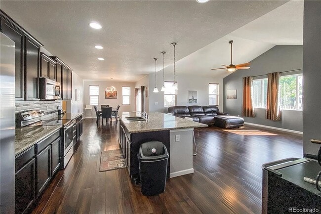 Clean and Spacious Home for Rent - Clean and Spacious Home for Rent