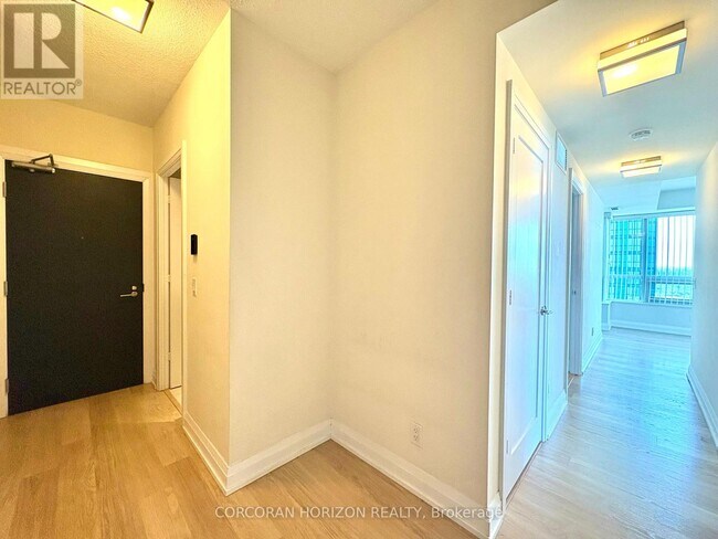Building Photo - 2 Anndale Dr