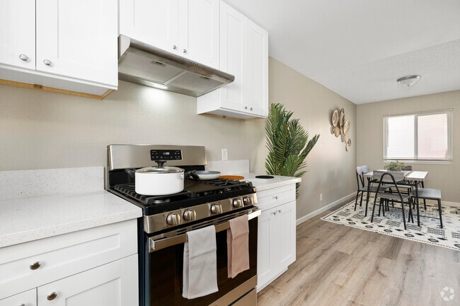 3 BR - 1,5 BA - 82451 John Nobles Ave