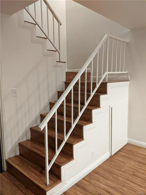 Foto del edificio - Updated 3br 2.5 bath near shopping & freeways