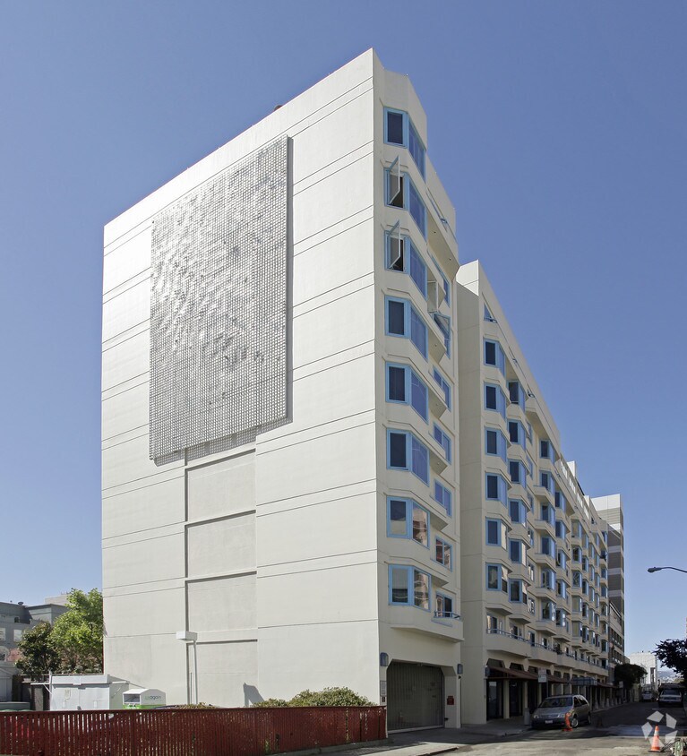 Primary Photo - Ceatrice Polite Apartments