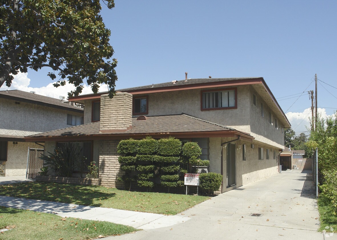 Primary Photo - 16 N El Molino St