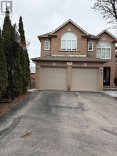 Building Photo - 107 Princeton Gate
