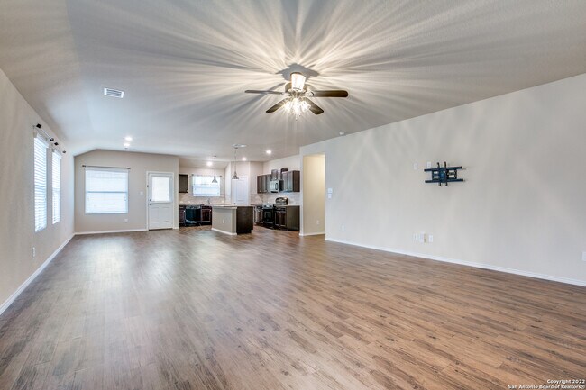 Foto del edificio - 14611 Running Wolf