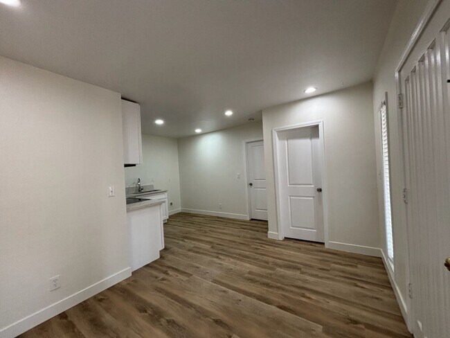 Foto del edificio - 4048 Tenth St
