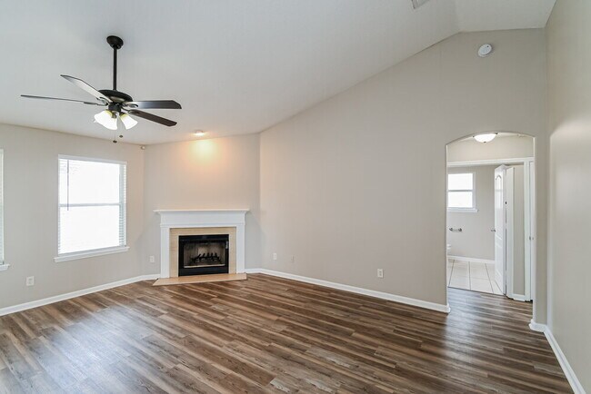 Foto del edificio - 10341 Shelby Creek Rd N