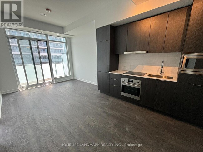 Building Photo - 7-N1107 Golden Lion Heights