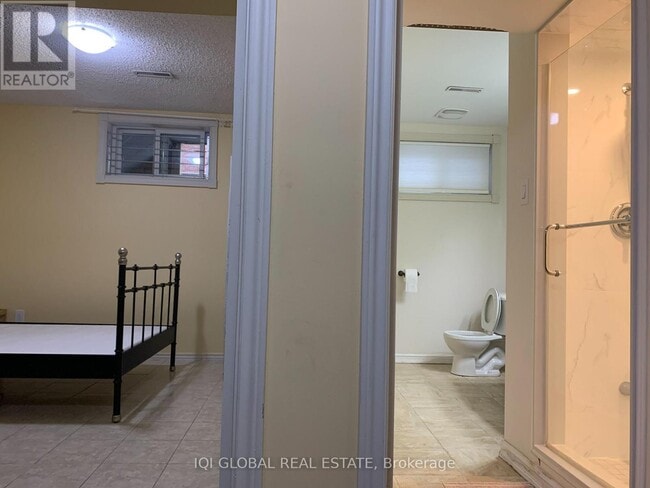 Photo du bâtiment - 115 Briggs Ave