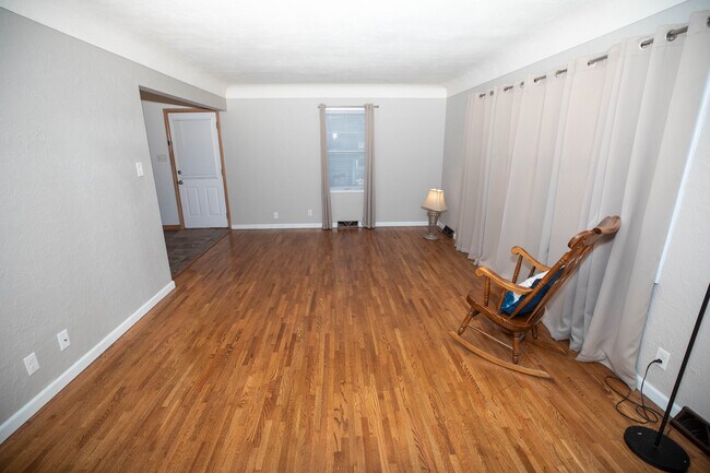 Foto del edificio - 802 40th St SE