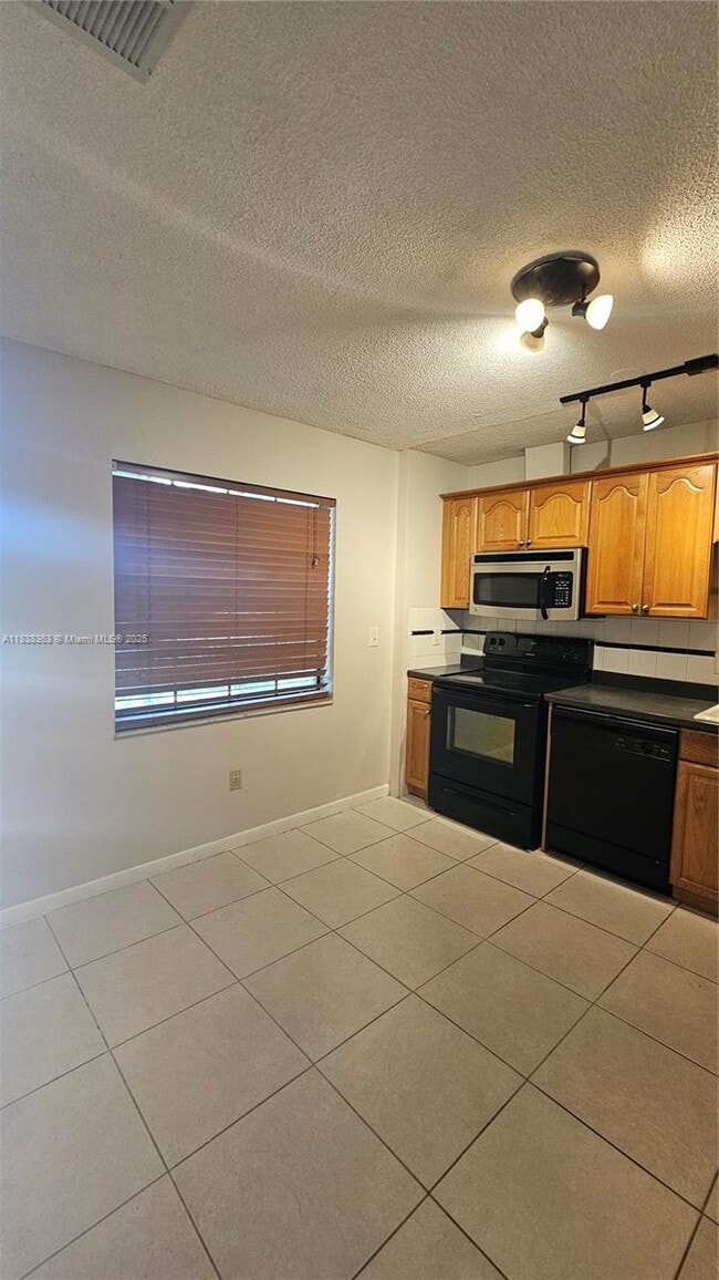 Building Photo - 7502 Nova Dr