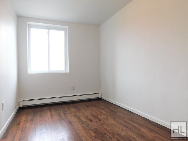 Foto del edificio - 947 HERKIMER STREET