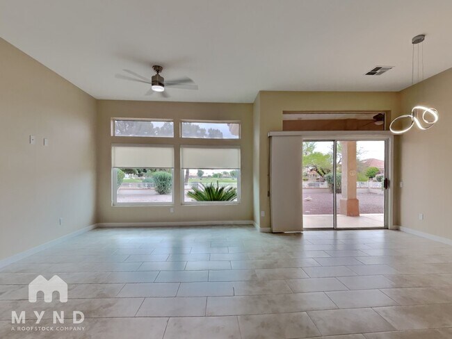 Foto del edificio - 21405 N 159th Dr