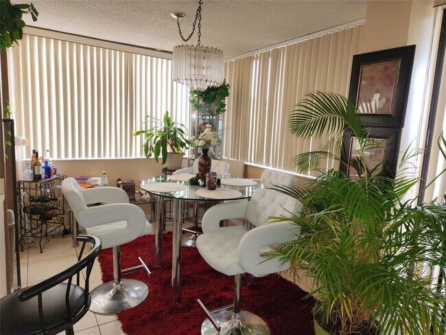 Foto del edificio - 4222 Inverrary Blvd