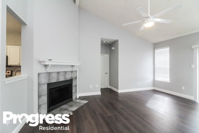 Building Photo - 1162 Hemlock Dr