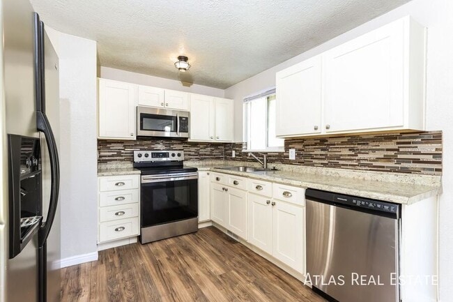 Building Photo - 3748 W Lewisport Dr