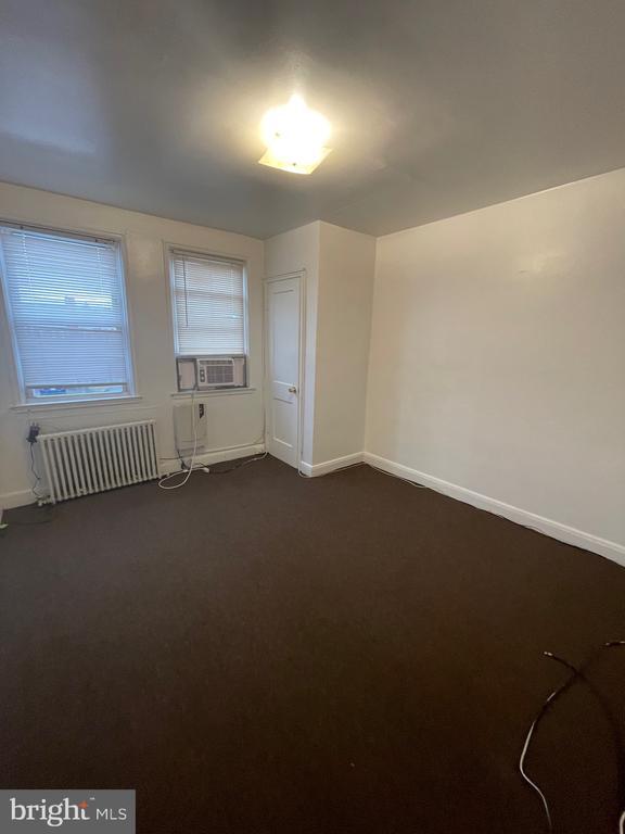 Building Photo - 2936 Yorkway
