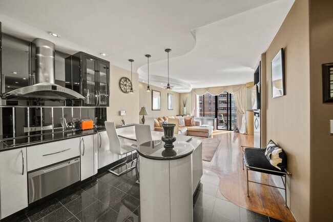 Building Photo - 3111 Ocean Pkwy