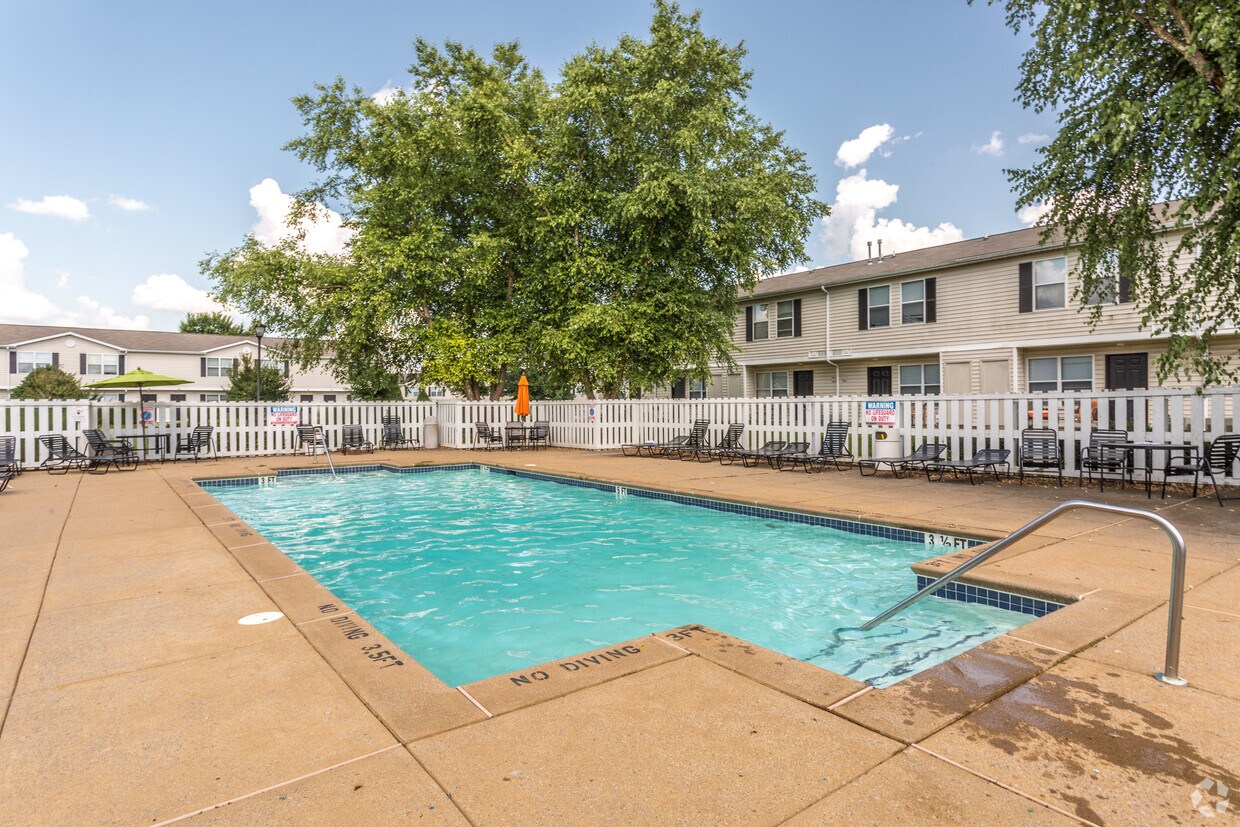 Green Wood Apartments in Gallatin, TN