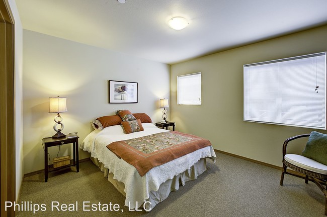 Interior Photo - DubSea Apartments