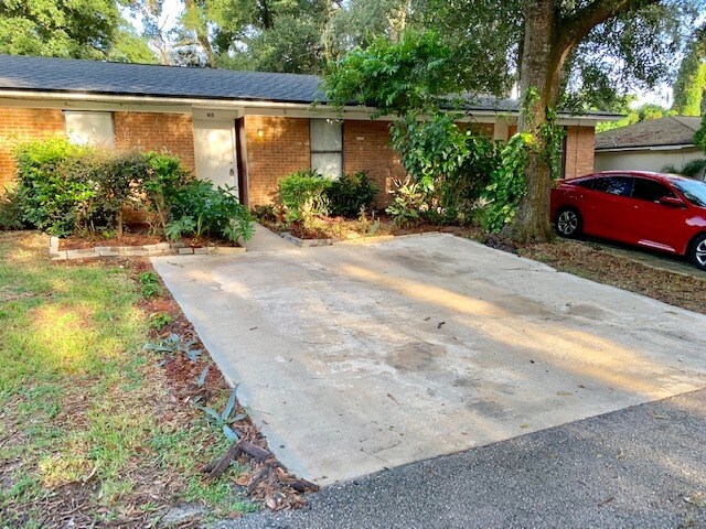 Building Photo - 613 Herb Hudson Ct