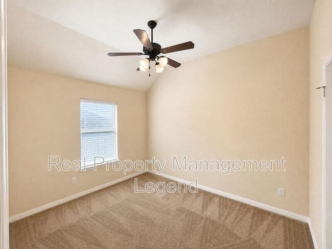 Building Photo - 304 Blythe Bridge Dr