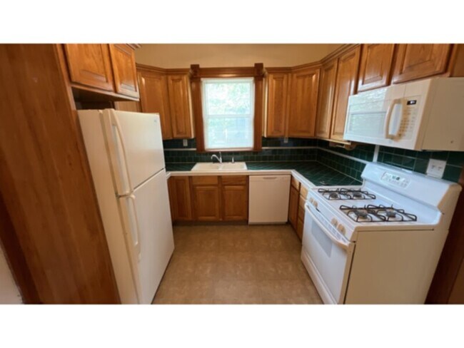 Foto del edificio - This downtown charmer is located near new ...