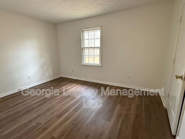 Photo - 367 Fowler Dr House