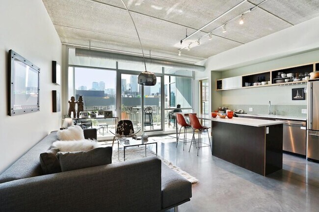 Foto del edificio - 345 N 6th Ave