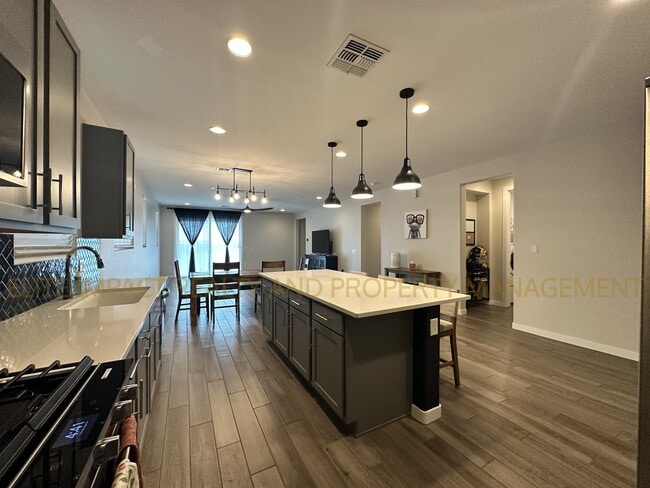 Building Photo - 5660 S Flat Rock Trl