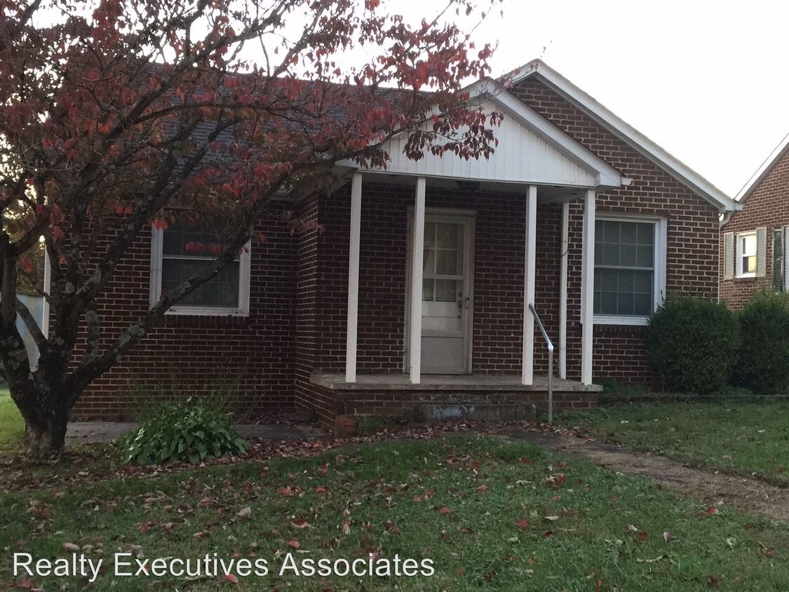 Foto principal - 2 br, 1 bath House - 907 Montvale Road