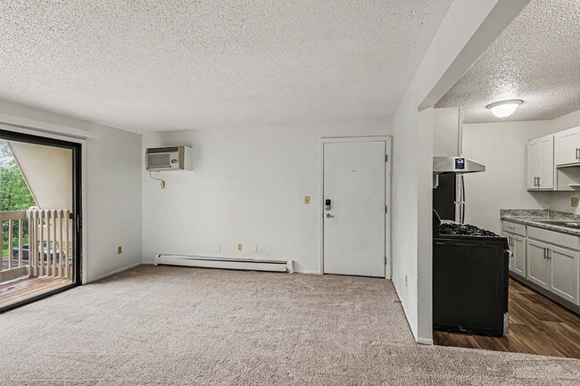 Building Photo - Waverly Park Apartments